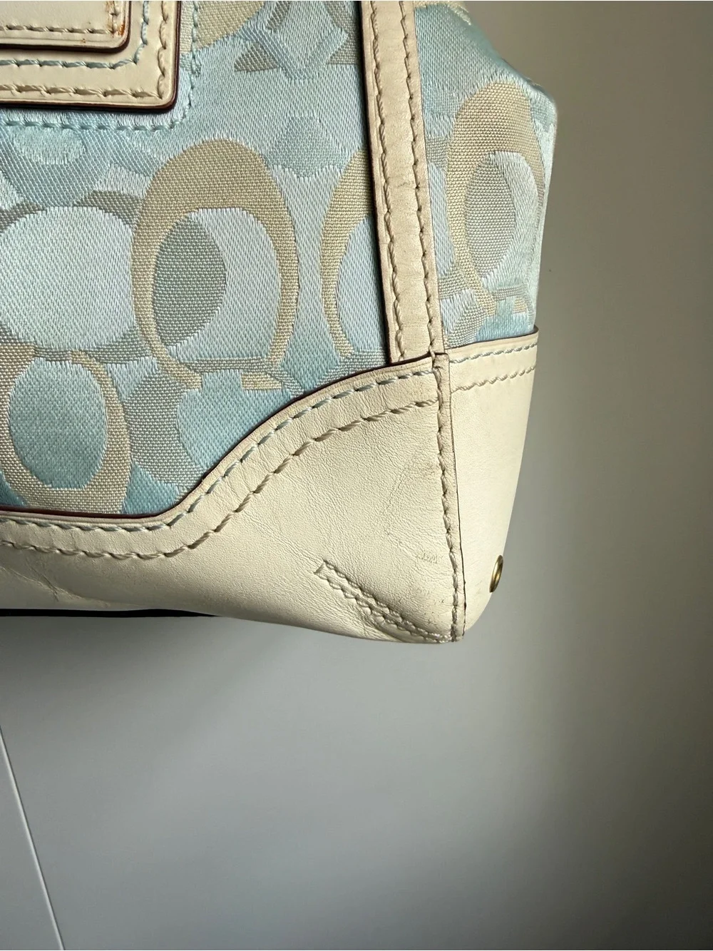 Rare Coach Hampton optic signature carryall shoulder bag baby blue